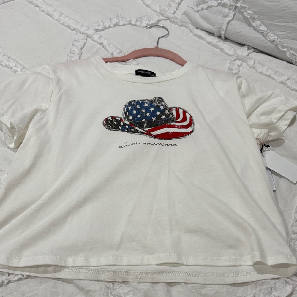 NWT Women’s cropped tee - dry goods - USA - “classic Americana” - large